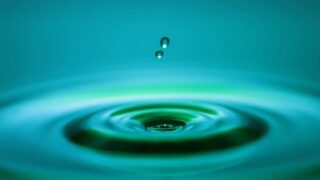 ・
・
都内でMerelle銀座でしか体験できない特別な
マトリクスプラス　Matrix Plusは

旧型マトリクスより、電界が4倍の2000あります✨
これは旧マトリクスの5〜10倍の効果に値します💁‍♀️
・
電界パワーが高いと体のマイナスイオン注入が
早く効果的におこなわれます
イオン配列が敏速に整い、炎症物質が流れ
細胞の再生が活発におこなわれていきます
・
たった1回でも以下の喜びの声を頂いてます✨
・
五十肩が治った
膝が痛くて正座できなかったのにできるようになった
肌がもちもち、アレルギーが改善された
ウエストに、くびれができた
頭が小さくなり額のシワがなくなった
腹筋がまったく出来なかったのに5回出来た
・
他にも様々なお声を頂いています☆
・
また、Merelleスタッフは全員が
バイオフィールド、直流電流を深く勉強し
ECMトレーナーの資格を取得してます🎖️
・
安心して施術をお任せください。
・
痛み、歪み、老化を感じたら
まずはマトリクスプラスをご体験ください
・
エステで細胞をトリートメントする時代がきました
細胞が再生を早め、エネルギーが満ちる躍動感を
ぜひ、Merelle銀座で✨
・
今なら初回体験(ご来店初めての方)
¥15,400→50％OFF¥7,700
※現メンバー様がご紹介いただくと、メンバー特典として
ご自身も¥7,700でお受けいただけます
・
皆様のご来店、心よりお待ちしております💫
・
・
#merelle #ginza #matrixplus #bio #バイオフィールドトリートメント #五十肩 #老化防止 #痛み改善 #細胞若返り